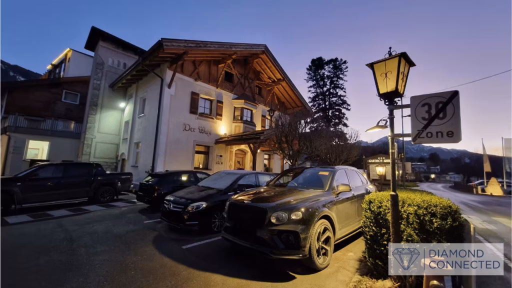 Bentley Bentayga transfera pieturā Insbrukā