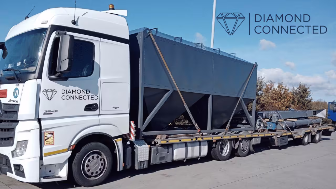 Lielgabarīta kravu pārvadājumi ar specializētu transporta platformu